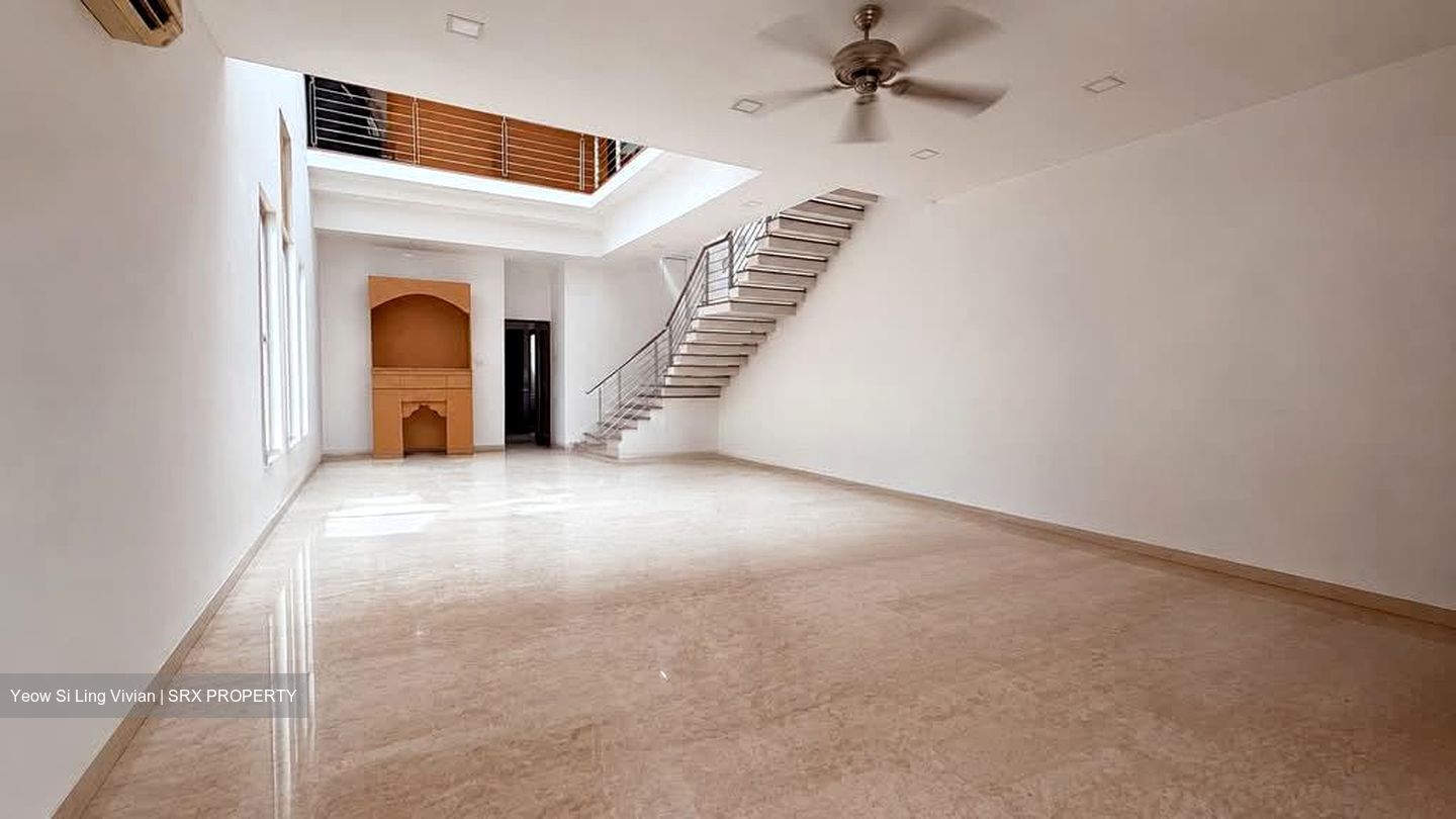 Chuan Loft (D19), Terrace #575940361